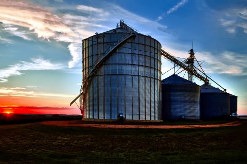 Rivestimenti in resina di silos anti acido e anti corrosione